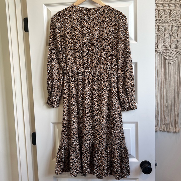 Talbots SOFT LEOPARD PRINT FIT & FLARE DRESS Size 4 Petite - Picture 5 of 10
